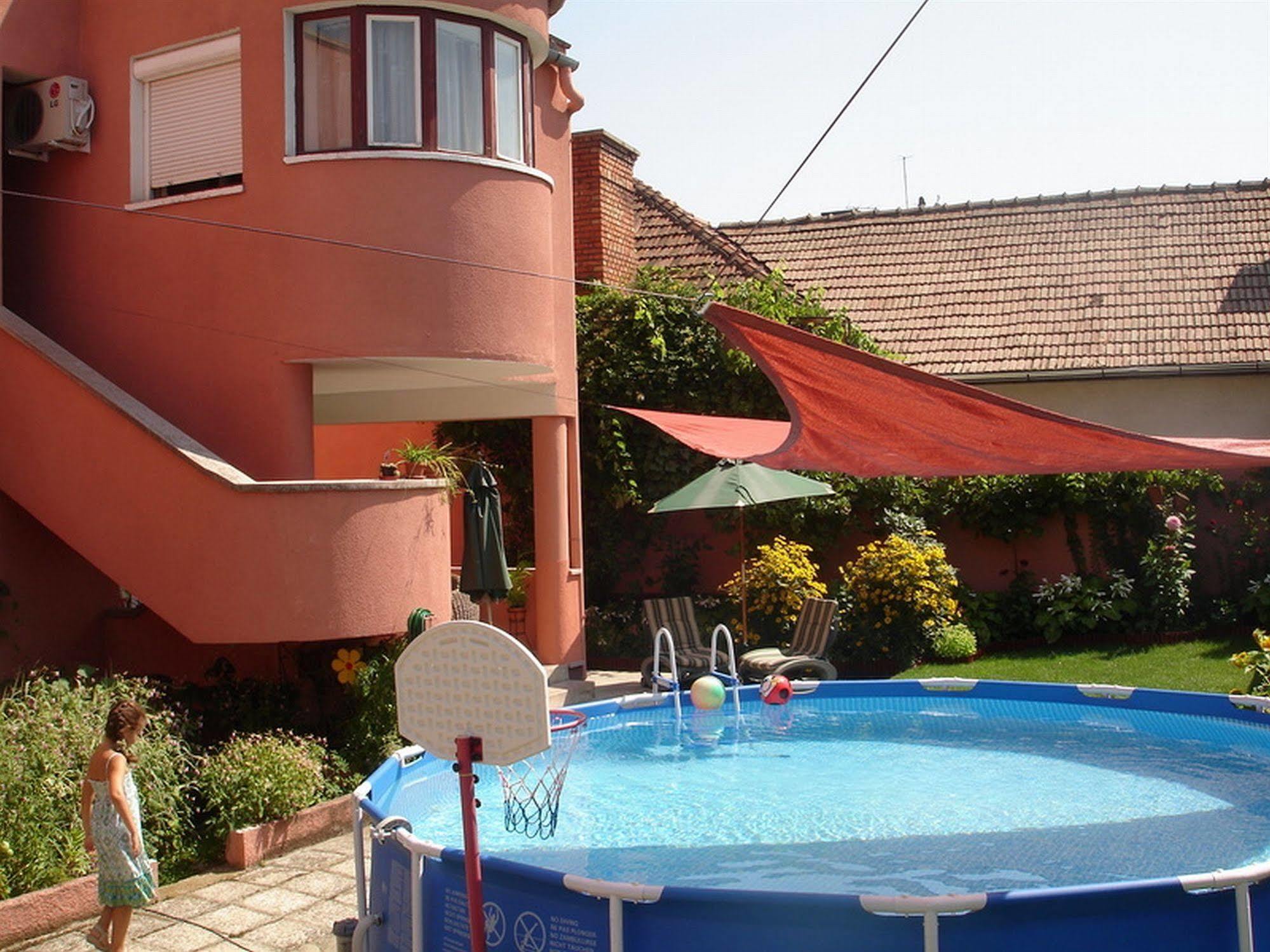 Villa-Hotel Escala Cluj-Napoca Exterior photo